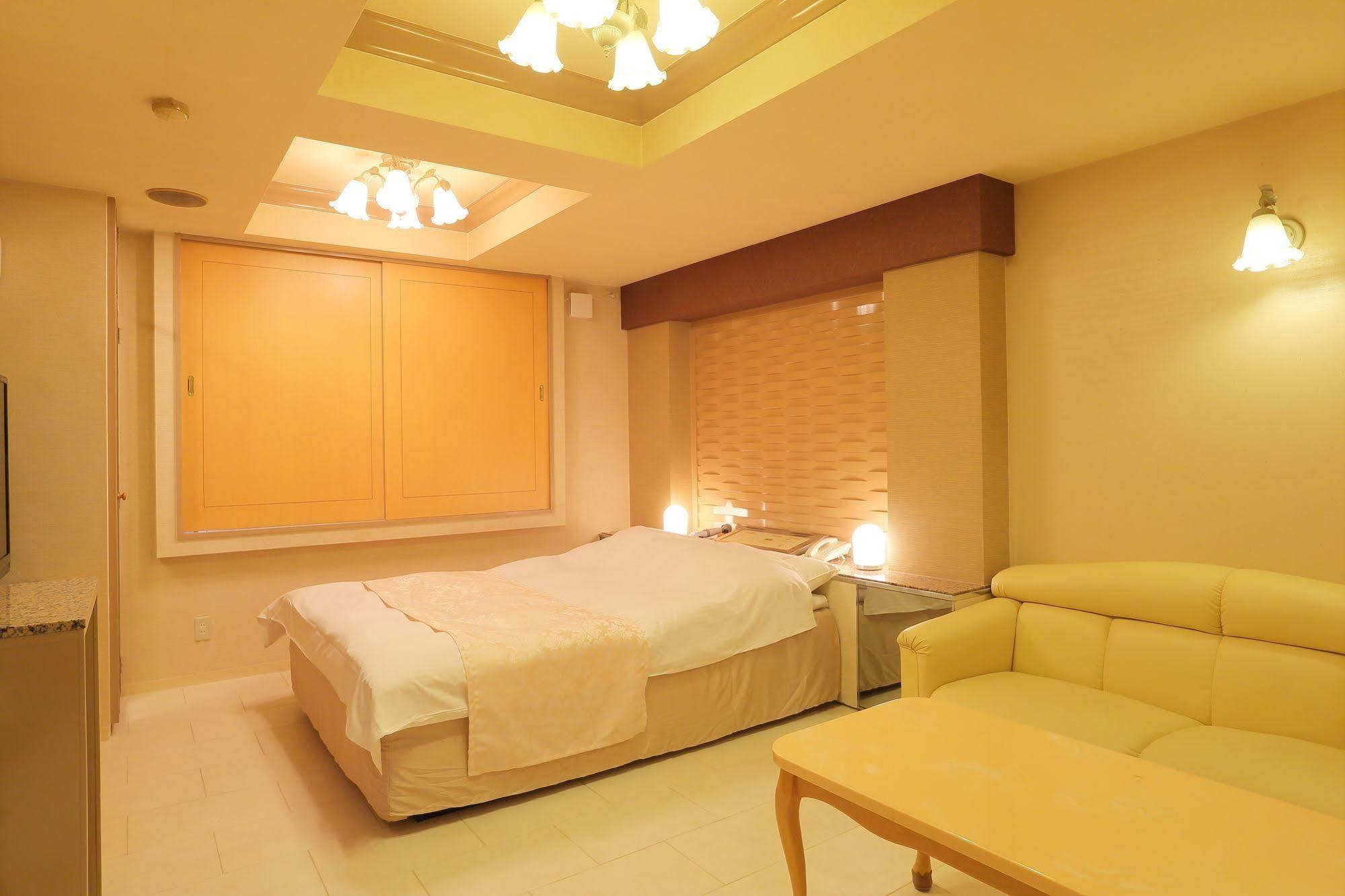 Fine Olive Yamashina (adults Only)