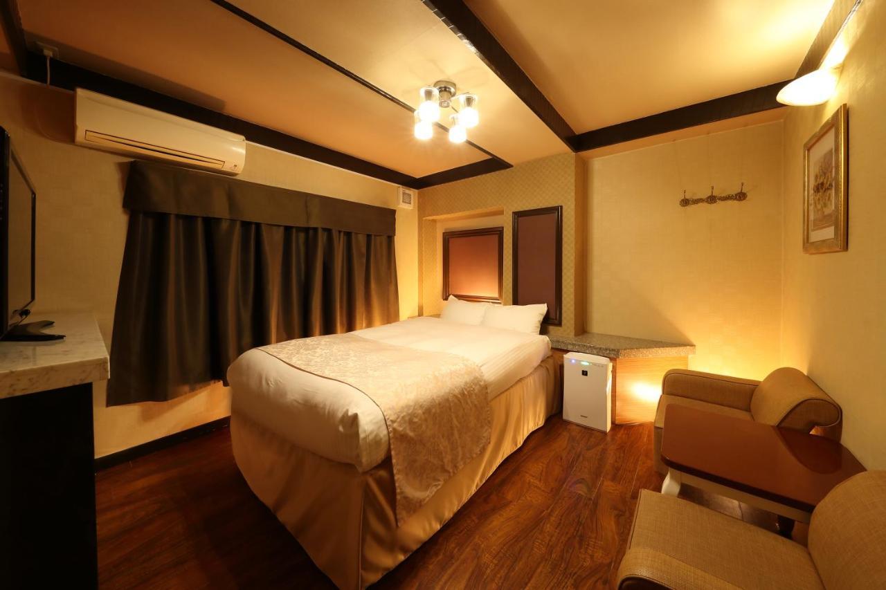 Fine Olive Yamashina (adults Only) 3*